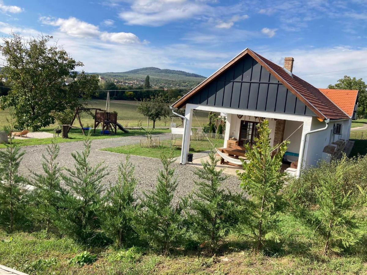 Kishosszúrét Vendégház Pécsvárad Exterior foto